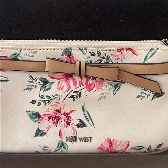 Nine West Floral Wristlet - Picture 3 of 6